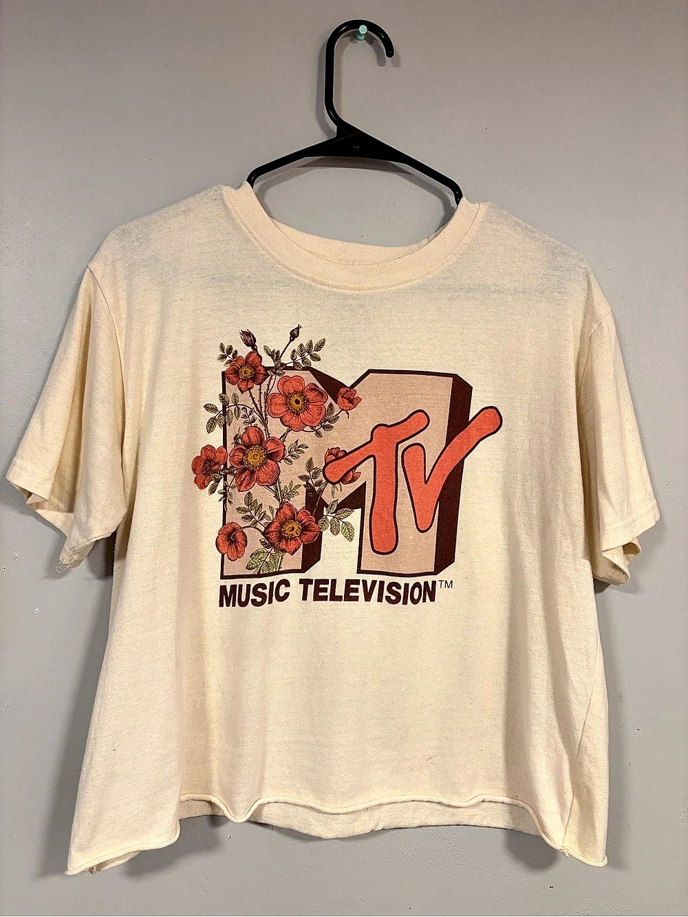 MTV Floral Logo Graphic T-Shirt Short Sleeve Tee